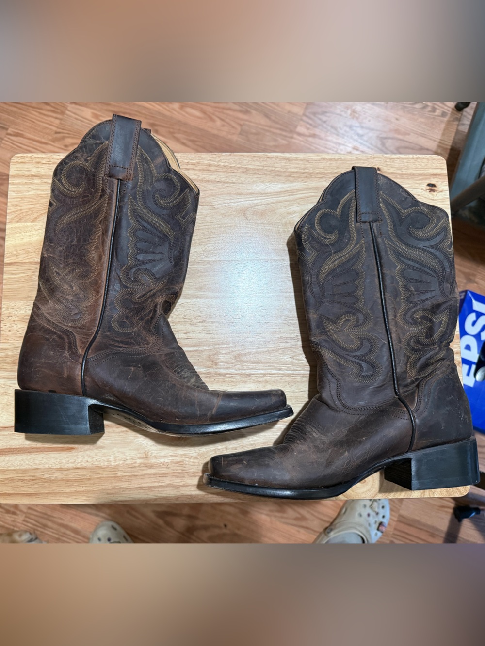 JB Dillon Brown Cowboy Boots in women’s size 6
